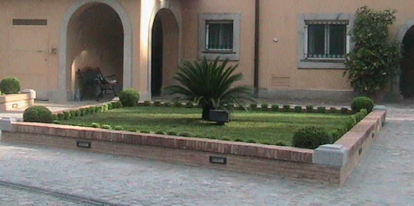 PROGETTAZIONE E MANUTENZIONE AREE VERDI